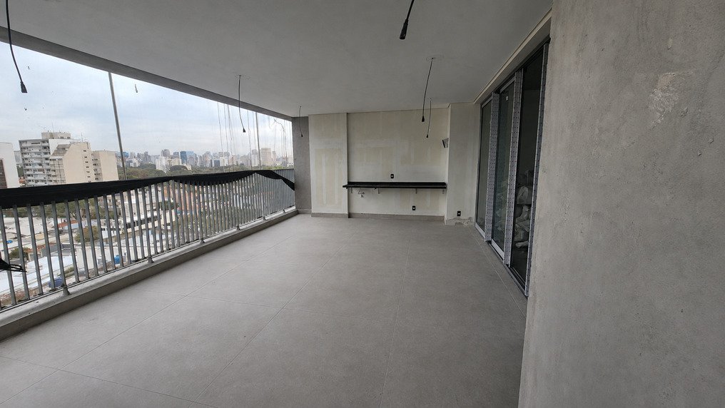 Obra do Platz 450, foto real